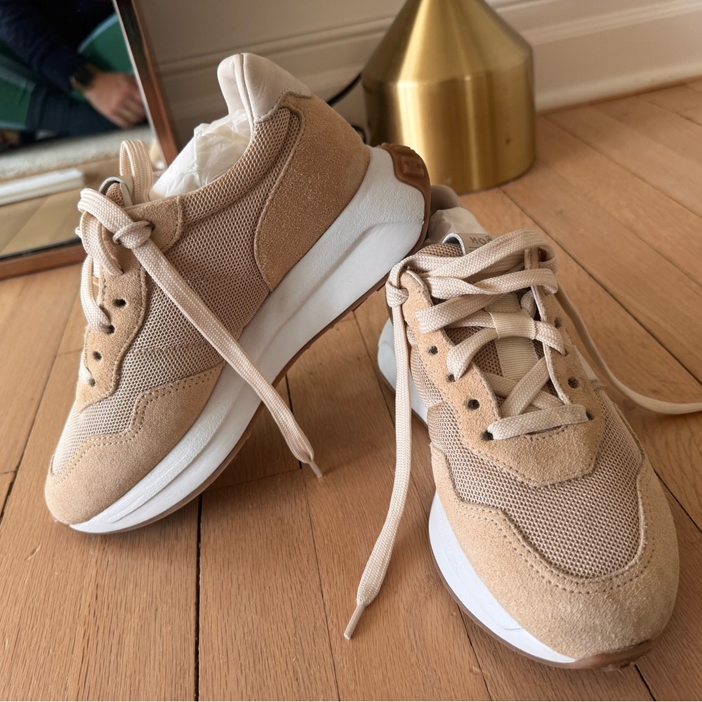 Hogan Women's Tan Sneakers, Allaciato H Patch, Size 36